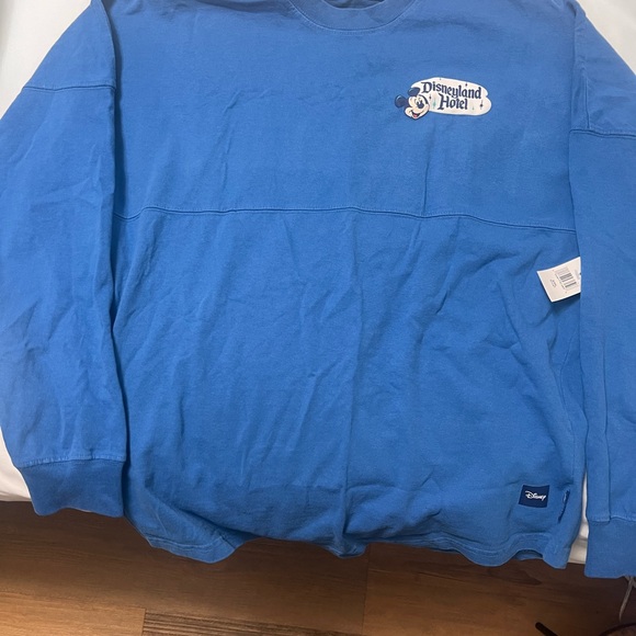 Never worn, new with tags: Disneyland Hotel Spirit Jersey - Picture 4 of 4